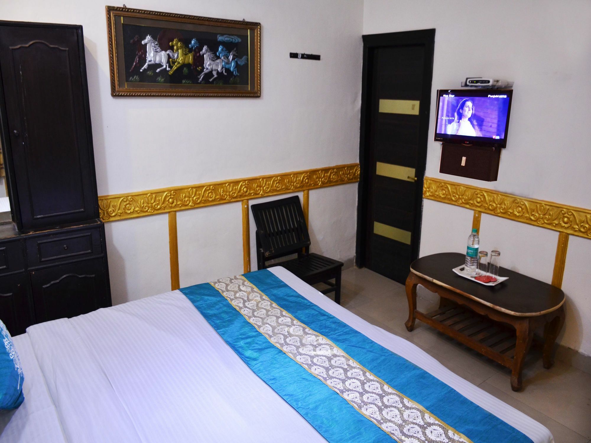 Oyo 5884 Amante Hotel Chandigarh Exterior photo