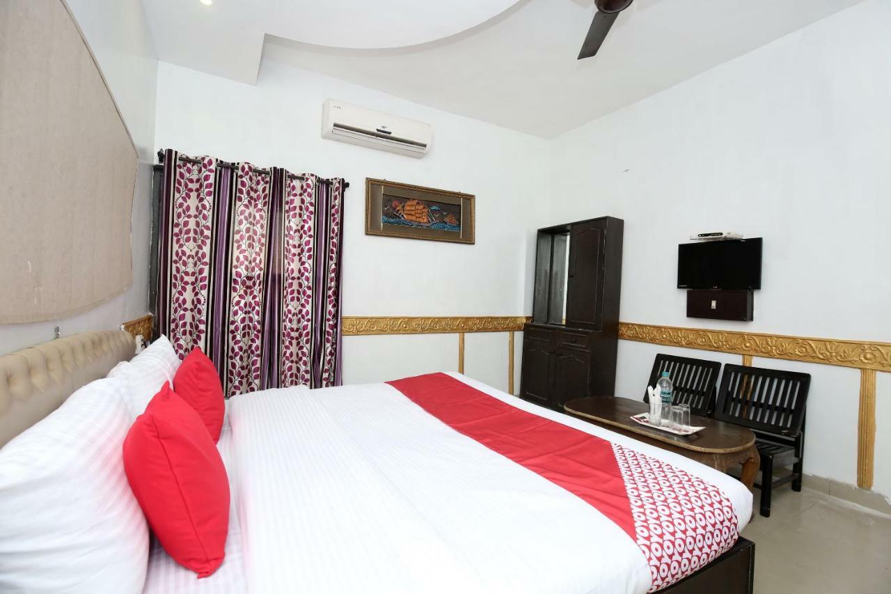 Oyo 5884 Amante Hotel Chandigarh Exterior photo