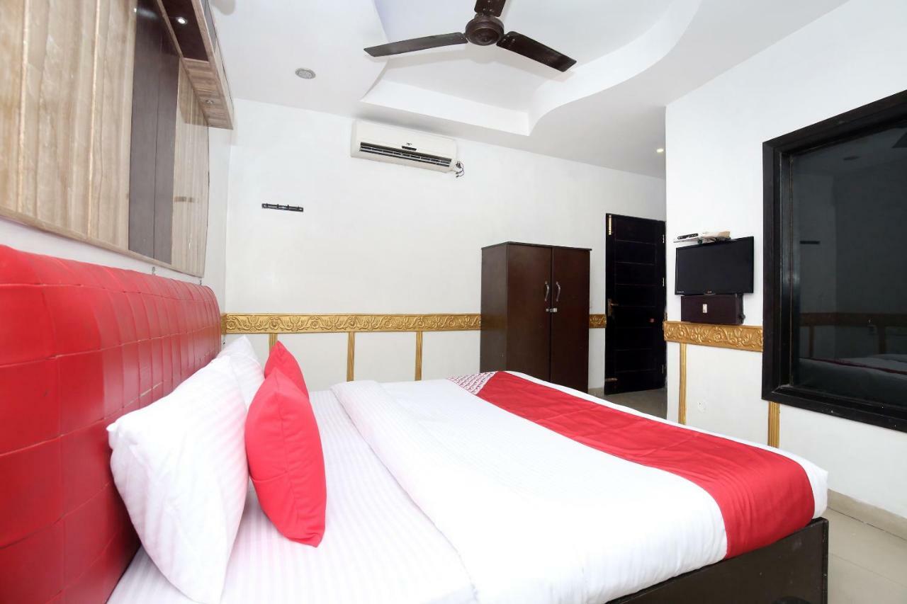 Oyo 5884 Amante Hotel Chandigarh Exterior photo
